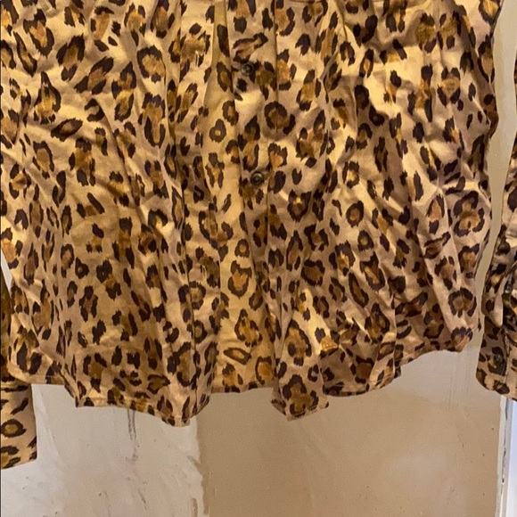 Leopard print button down - Picture 6 of 6